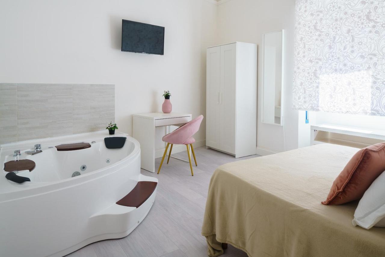 Atena Rooms Cagliari Exterior photo